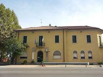 Hotel La Pendola Ozzero