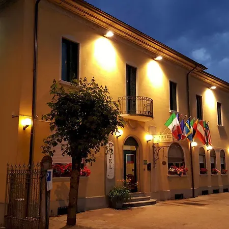 Hotel La Pendola Ozzero